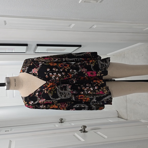 Boho Top - Picture 1 of 7